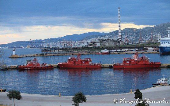 Морской порт Афин